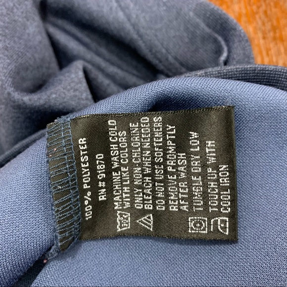 Pebble Beach Sleeveless Vest - Picture 5 of 5